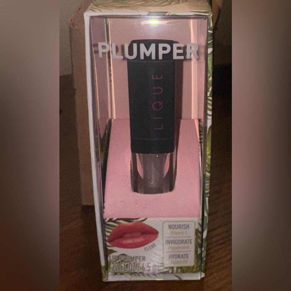 Lique lip plumper